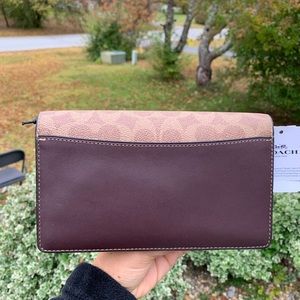 Coach crossbody crush wallets brand new never use